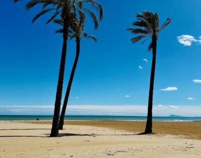 Alquiler apartamento en primera linea de playa Cullera – Edificio Ibiza